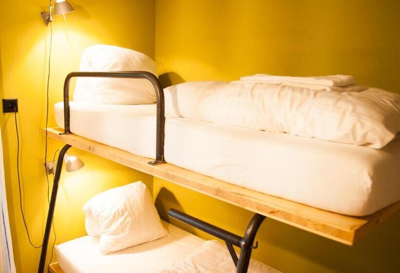 四人标准间, Nangijala Guest House
