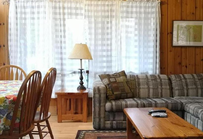 Дом 3 Спальни, Sunny Point Resort Ltd