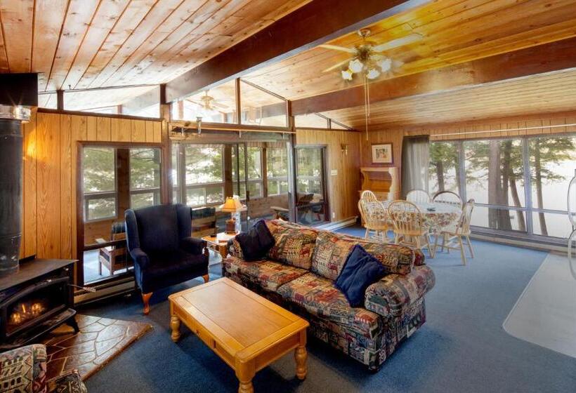 Дом 3 Спальни, Sunny Point Resort Ltd