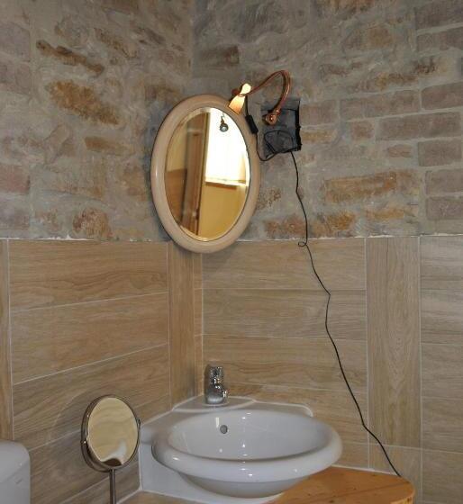 キングサイズベッドのスタンダードルーム, Agriturismo Petrarosa