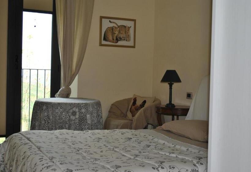 이코노이 4인룸, Agriturismo Petrarosa