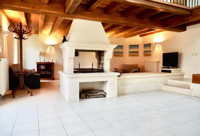 Дом 2 Спальни, Logis Du Paradis