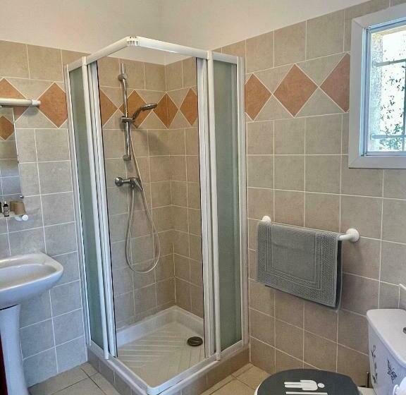 Номер Стандарт, Auberge De Barret Sur Meouge