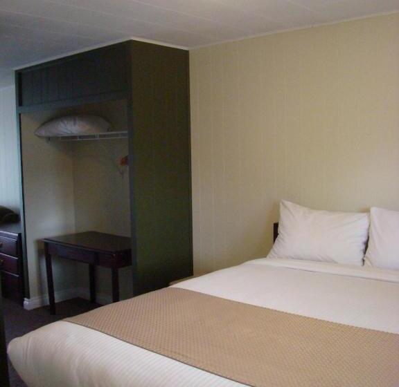 套房, Paddock Inn