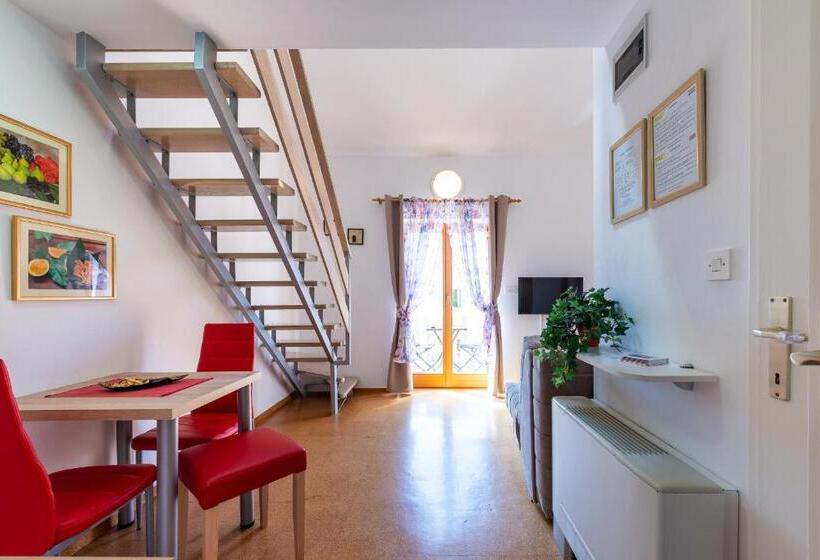 Студио Стандарт Вид на Море с Балконом, Cina Apartments