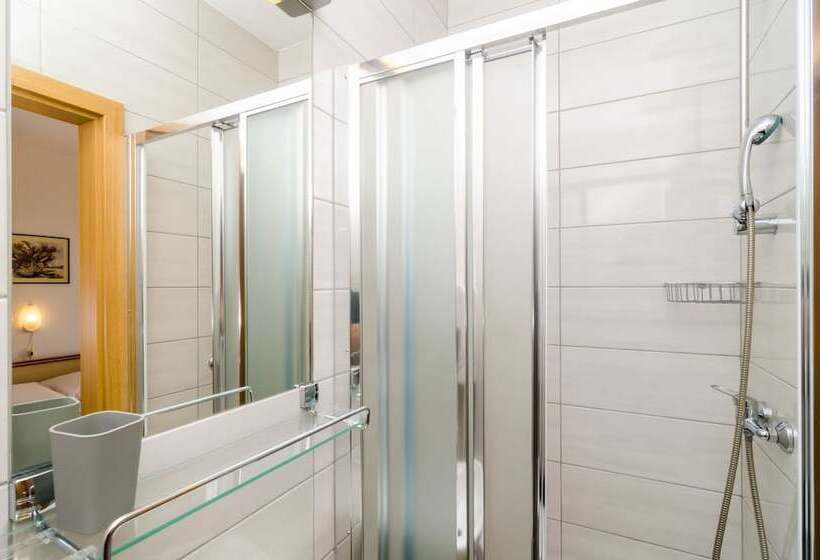 Номер Стандарт Вид на Море с Балконом, Cina Apartments