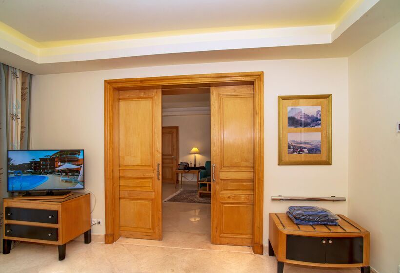 سوییت با چشم‌انداز استخر, Savoy Sharm El Sheikh