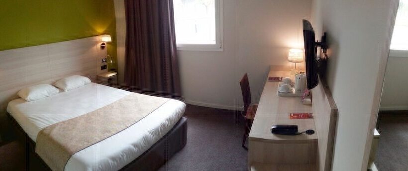 Номер Комфорт, The Originals City, Hôtel Les Bruyères, Dax Nord