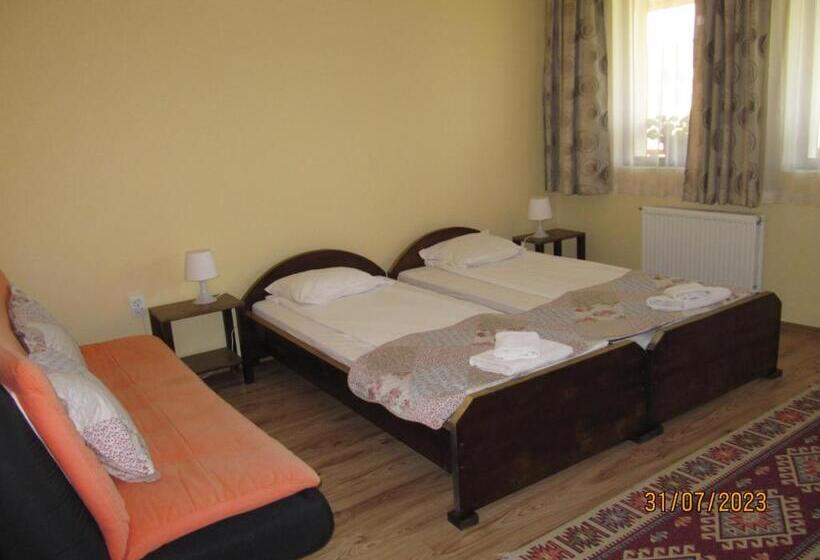 Номер Стандарт с Балконом, Guest House Belchin View