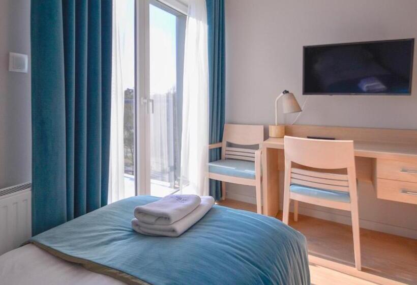 شقة غرفتين, Osiedle Cesarskie Apartamenty   Parking   Apartamenty Bryza