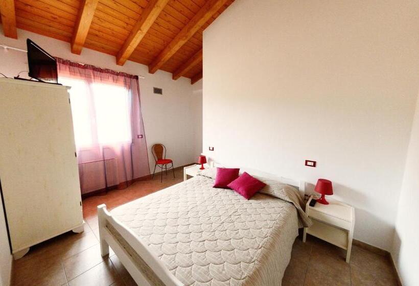 Номер Стандарт, B&b Al Tardino