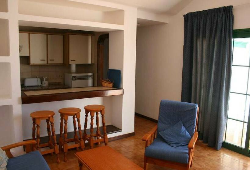 Апартаменты 1 Спальня, Apartamentos Las Acacias