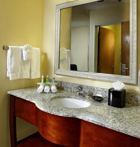 带阳台套房, Holiday Inn Express Hotel & Suites Scottsdale   Old Town, An Ihg
