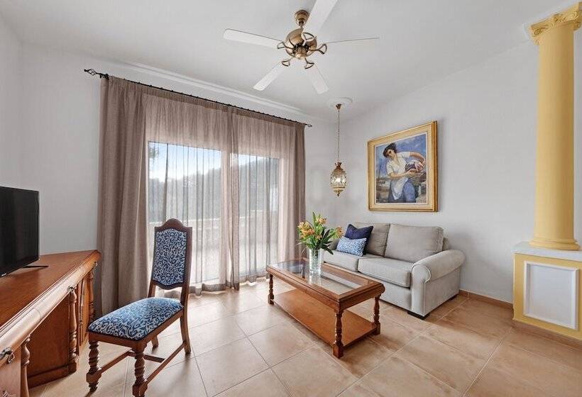 Люкс с Террасой, La Moraleja The Quiet Hotel   Adults Only