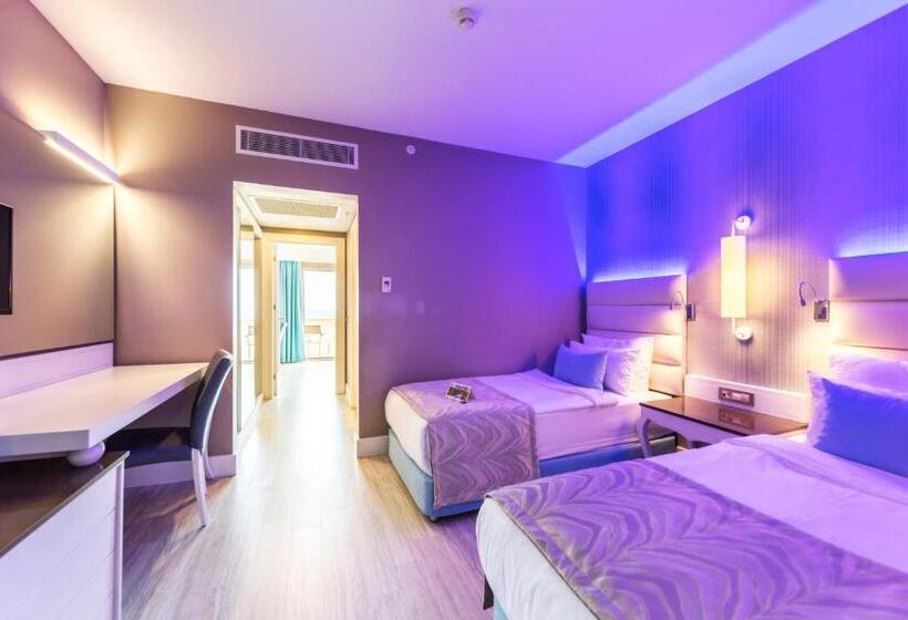 Семейный Номер, Tui Magic Life Masmavi