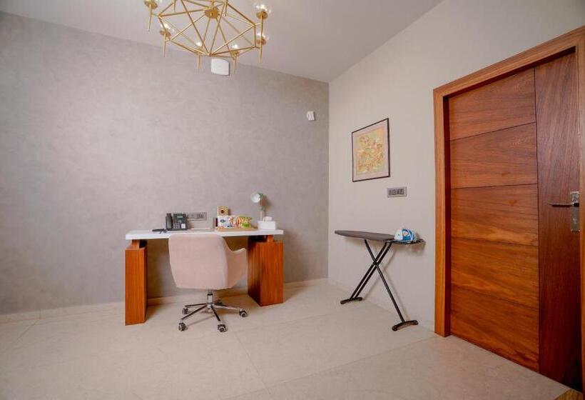 Premium Oda, Lazdana Hotel Bangalore