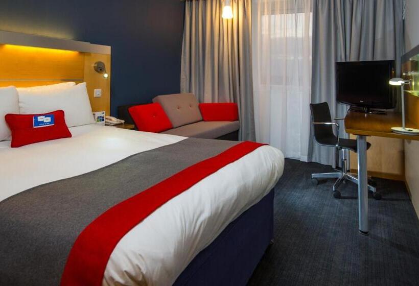 Номер Стандарт, Holiday Inn Express Bedford, An Ihg