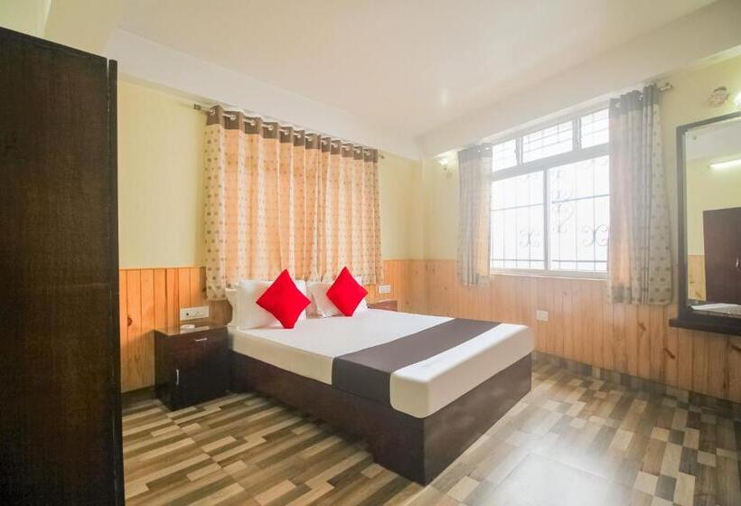 스탠다드 트리플 룸, Super Townhouse Oak Saramsa Garden