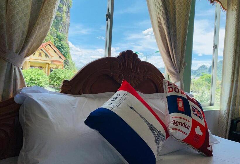 اتاق استاندارد با چشم‌انداز کوهستان, Vu S Homestay