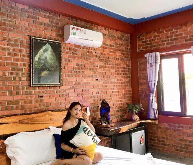 اتاق استاندارد با چشم‌انداز استخر, Vu S Homestay