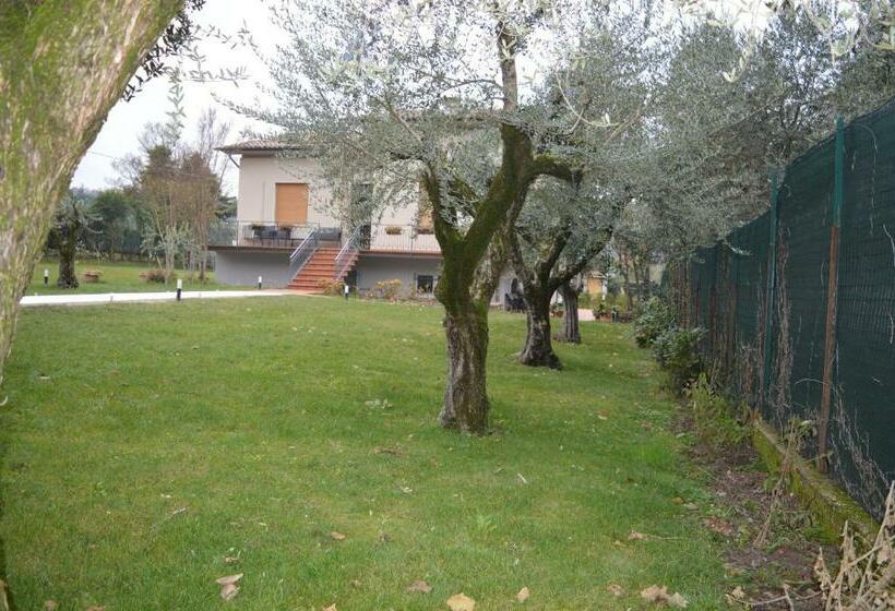 اتاق استاندارد با بالکن, The Swan B&b