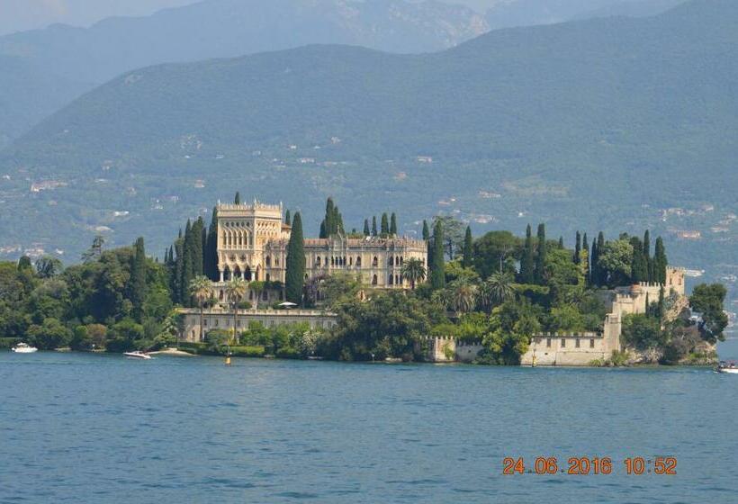 اتاق استاندارد با بالکن, The Swan B&b