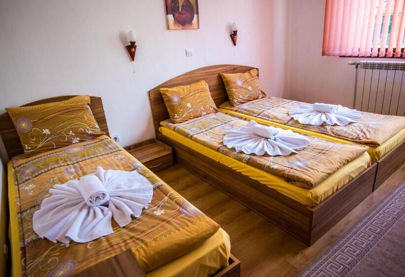 Номер Стандарт Трехместный, Vien Guest House