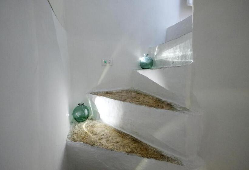 Номер Стандарт с Гидромассажем, La Bella Ostuni Suites