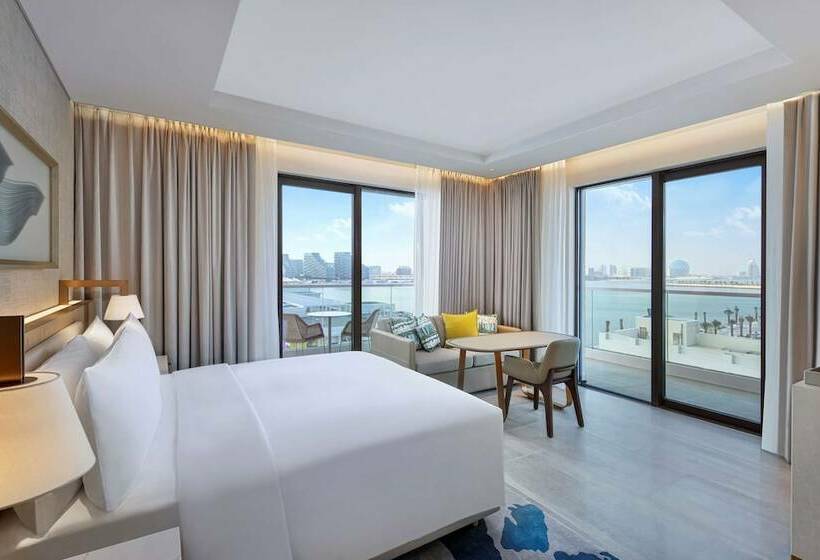 Номер Deluxe Вид на Бассейн, Hilton Abu Dhabi Yas Island