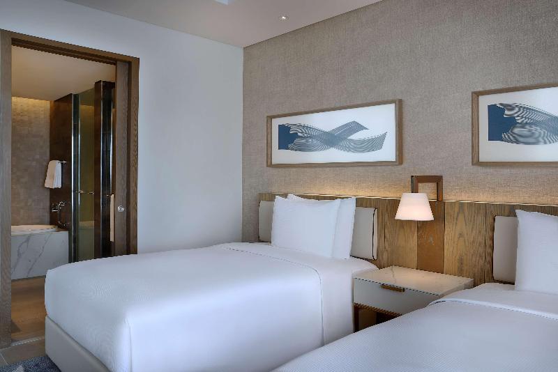 Номер Deluxe с Видом, Hilton Abu Dhabi Yas Island