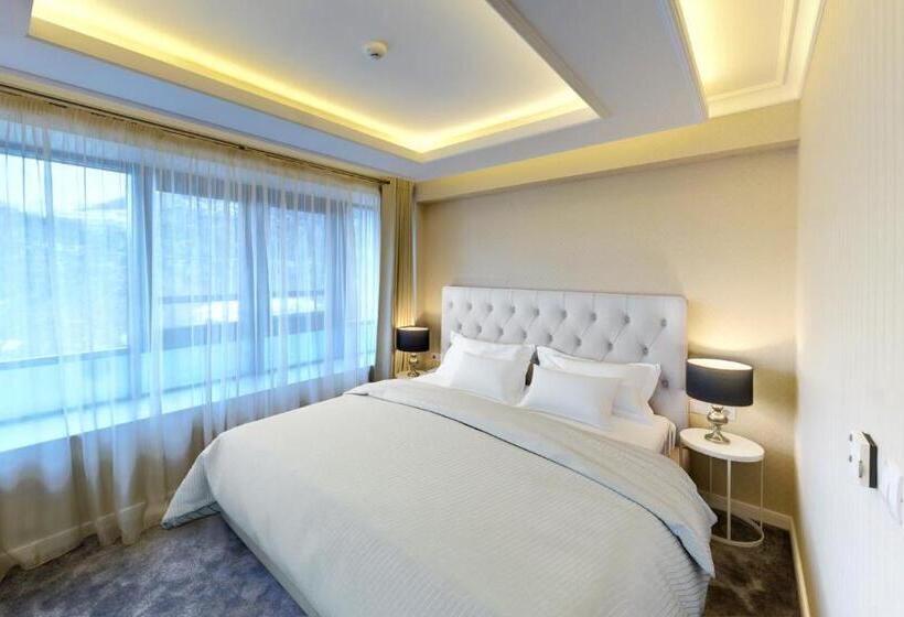 اتاق لوکس با چشم‌انداز, Tsarevets Design And Spa