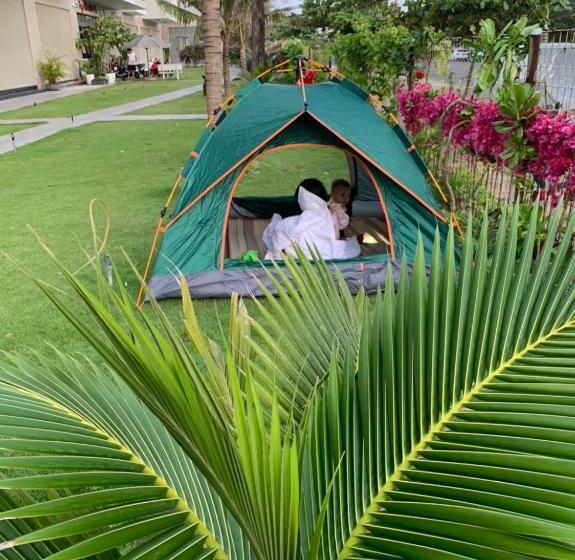 اتاق لوکس با بالکن, Khách Sạn Nghinh Phong Beach Tuy Hòa