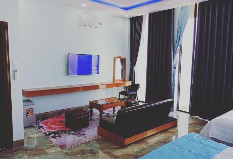 اتاق استاندارد با بالکن, Khách Sạn Nghinh Phong Beach Tuy Hòa