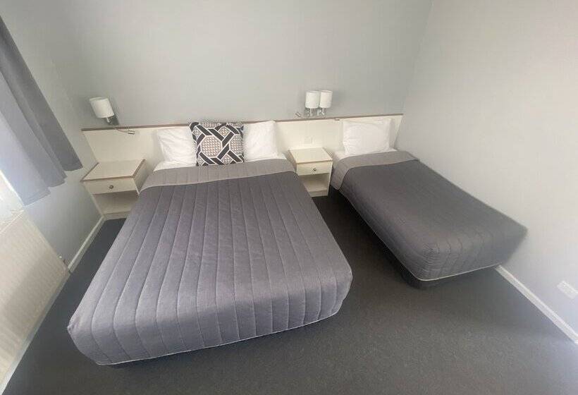 Трехместный Номер Комфорт, Tumbarumba Motel & Elms Restaurant