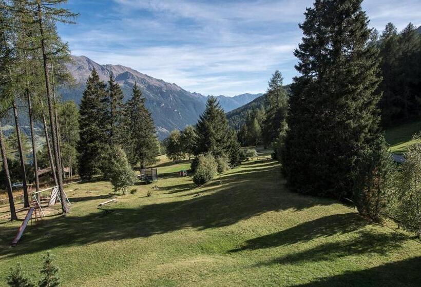 اتاق استاندارد چهار تخته, Albergo Al Forte