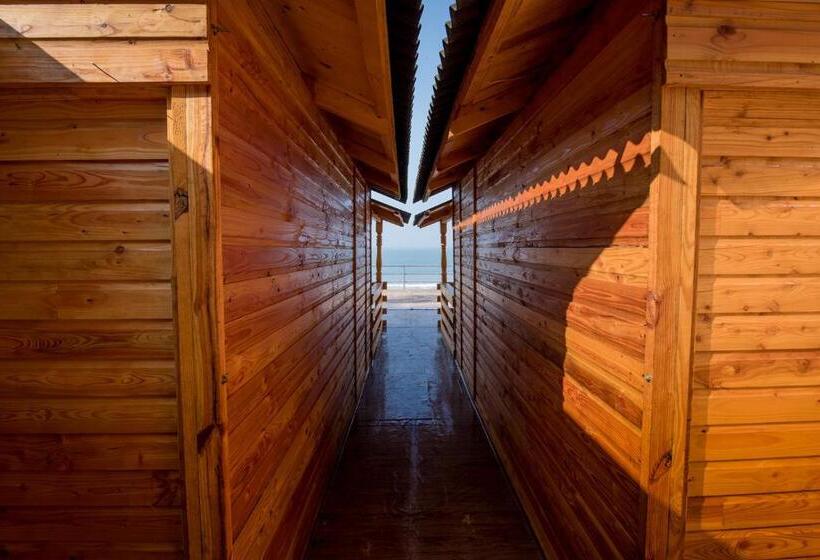 Номер Deluxe Вид на Море с Балконом, Om Sai Beach Huts