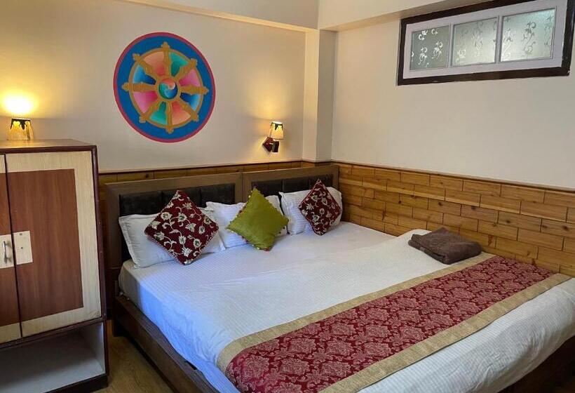 Номер Economy, Magnolia Residency