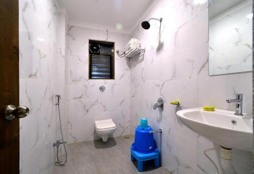 Четырехместный Номер Deluxe, Dwarka Park