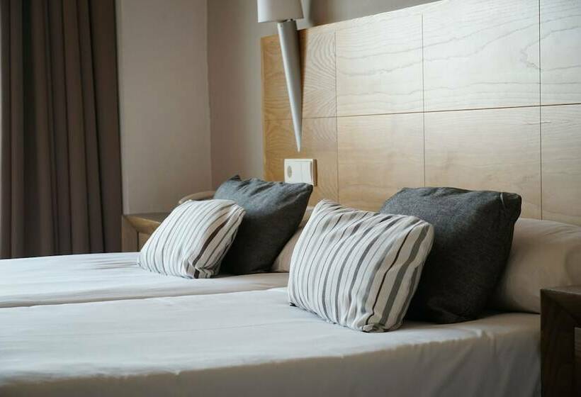 اتاق استاندارد, Ohtels Campo de Gibraltar
