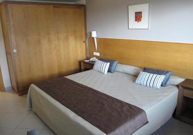 سوییت جونیور, Ohtels Campo de Gibraltar