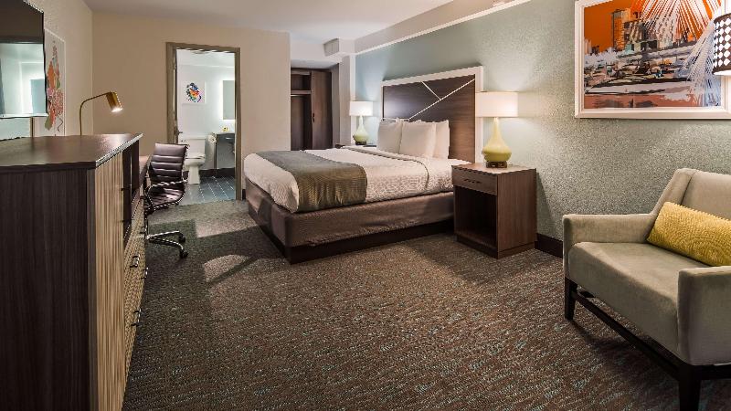 스위트 킹사이즈 침대, Best Western Plus Daytona Inn Seabreeze