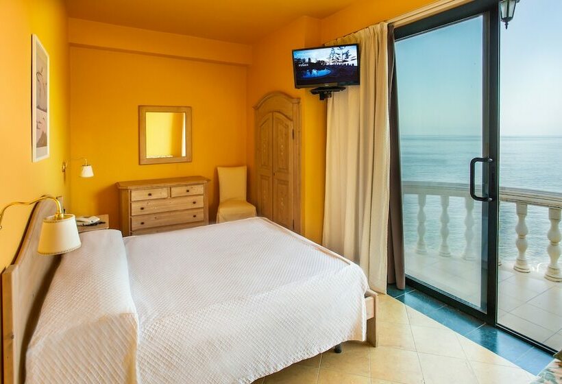 Семейный Номер, La Playa Blanca