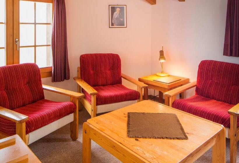 Семейный Номер, Familienhotel Garni Sporting