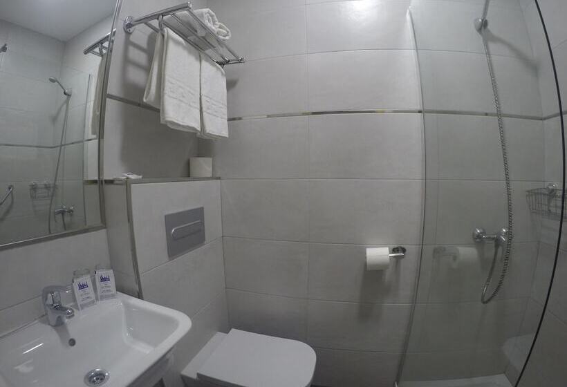 اتاق استاندارد, Hostal El Pilar