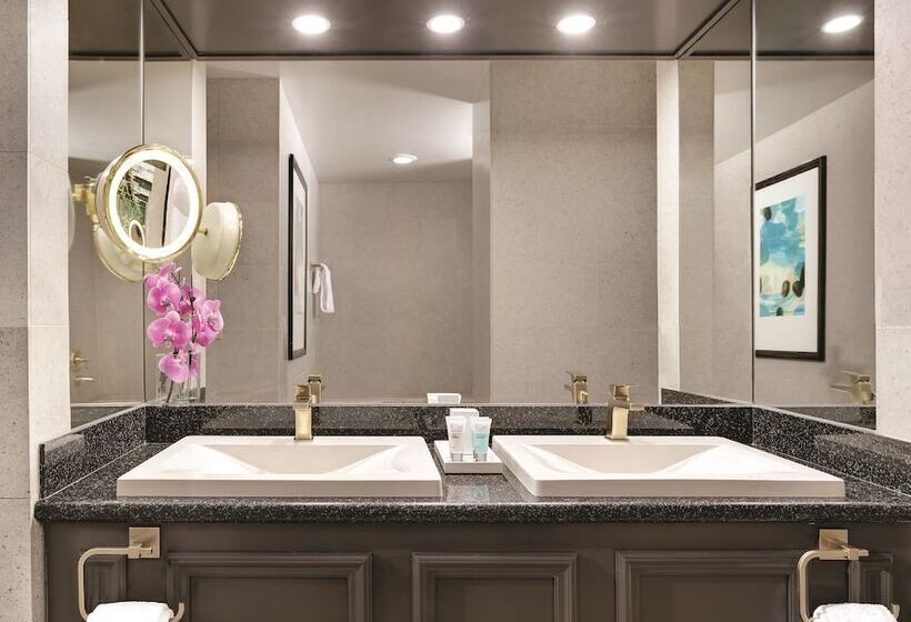 Suite, Luxor Hotel And Casino