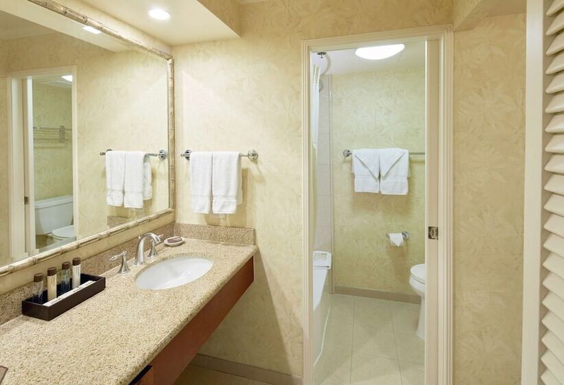 带城市景观及双人床的标准房间, Outrigger Waikiki Beach Resort
