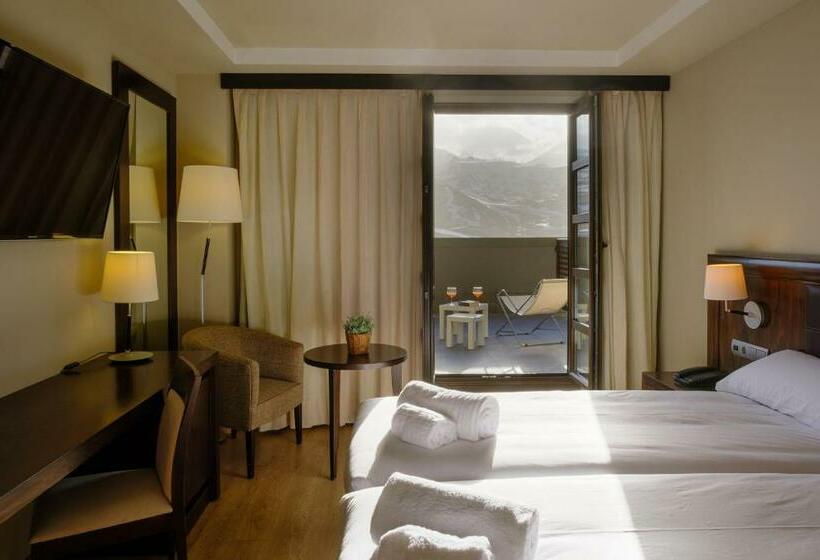 标准三人间, Snö Aragon Hills