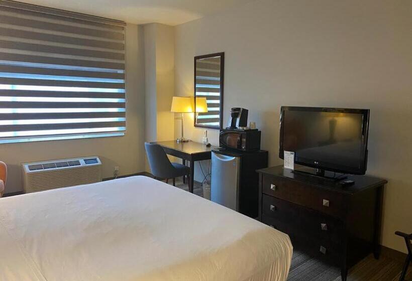Стандартный Номер Кровать Кинг, Marguerite South Anaheim   Garden Grove, Trademark Collection By Wyndham