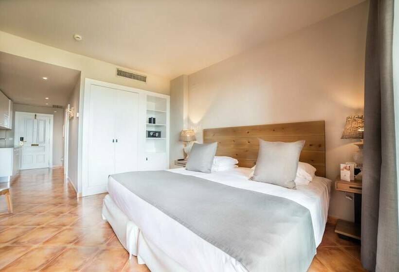 استودیوی استاندارد, Ona Lomas Village   La Manga Club