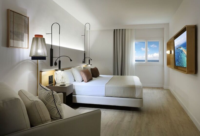 Junior Suite Vista Mar, Grand Palladium Select Palace Ibiza